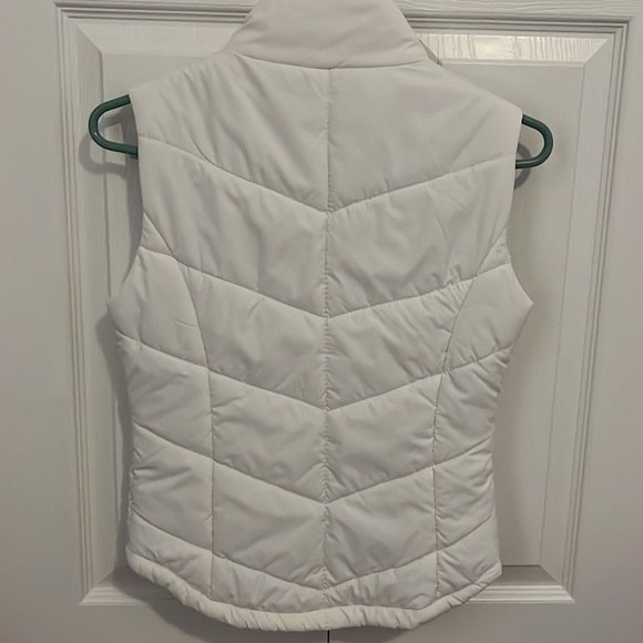 Areopostale puffer vest - Picture 3 of 5